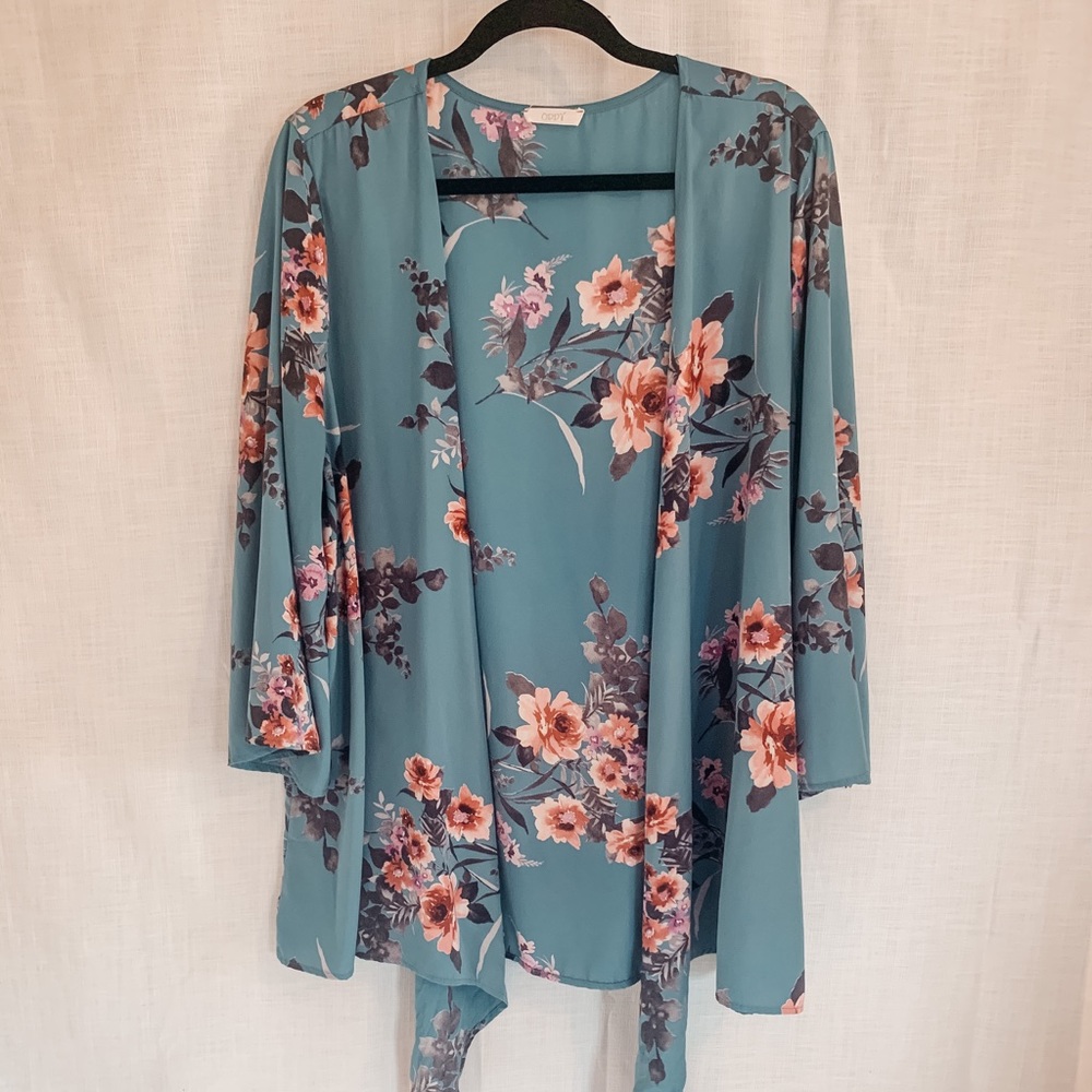 Oddy Kimono Top